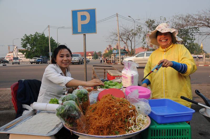 Laos, Vientiane, Garküche, www.wo-der-pfeffer-waechst.de