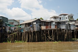 Vietnam, Mekong-Delta, schwimmende Märkte, Can Tho, Wellblechhütten, slums, Reiseberichte, www.wo-der-pfeffer-waechst.de