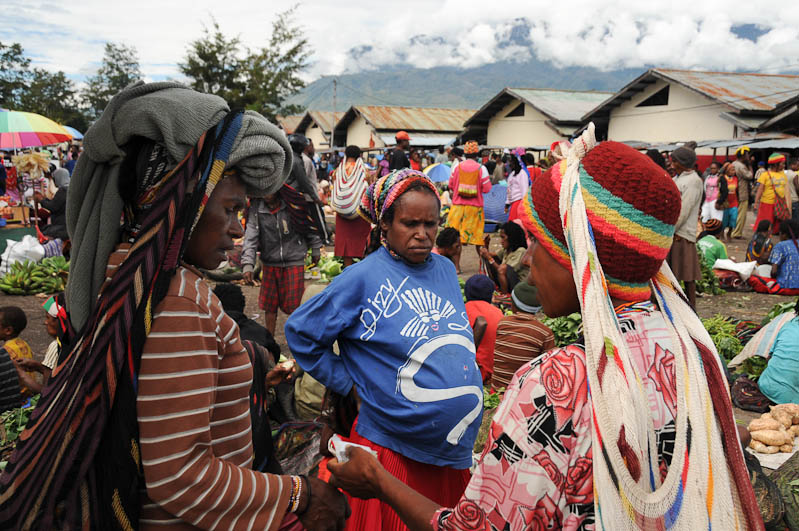 Indonesien, West-Papua, Baliem-Tal, valley, Wamena, Marktfrauen, Reisebericht, www.wo-der-pfeffer-waechst.de