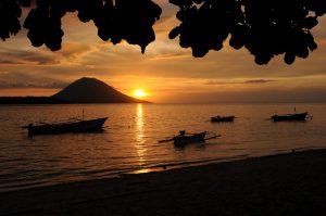Pulau Siladen, Island, Insel, Sonnenuntergang, sunset, Manado Tua, Nord-Sulawesi, Indonesien, Indonesia, Reiseberichte, Foto: Heiko Meyer, www.wo-der-pfeffer-waechst.de