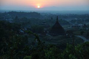 Mrauk U, Sonnenuntergang, sunset, Pagode, pagoda, paya, Rakhine-Staat, State, Division, Myanmar, Burma, Birma, Reisebericht, www.wo-der-pfeffer-waechst.de