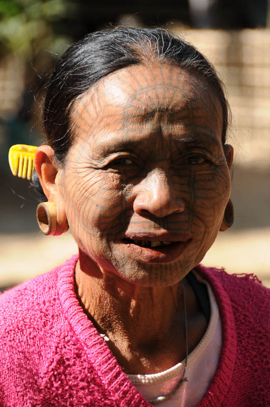 Chin tribe, Chin-Dörfer, Volk, tätowierte Spinnennetzfrauen, Tattoo, Mrauk U, Rakhine-Staat, State, Division, Tour, Lemyo river, Fluss, Myanmar, Burma, Birma, Reisebericht, www.wo-der-pfeffer-waechst.de