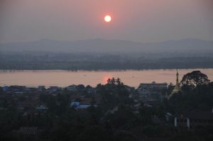 Mawlamyine, Moulmein, Kyaik Thanlan-Pagode, Pagoda, Tempel, Sonnenuntergang, sunset, Salween-Fluss, river, Myanmar, Burma, Birma, Reisebericht, www.wo-der-pfeffer-waechst.de