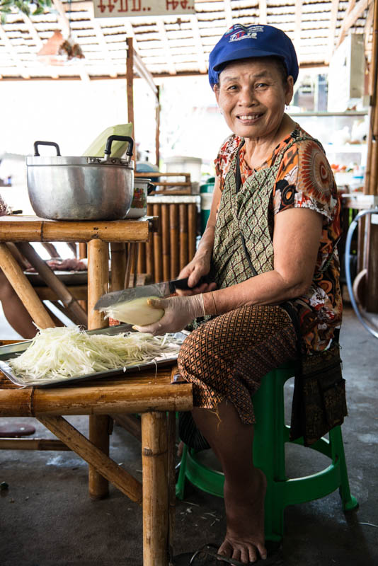 Koh Lipe, Ko Lipe, Thailand, Insel, Walking Street, Streetfood, Papayasalat, salad, Reiseberichte, www.wo-der-pfeffer-waechst.de