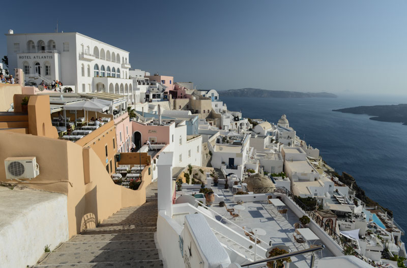 Santorini, Kykladen, Griechenland, Inselhüpfen, Island-Hopping, Thira, Fira, Souvenirshop, griechische, Inseln, Mittelmeer, Bilder, Fotos, Reiseberichte, Vulkan, Caldera, Kraterrand, www.wo-der-pfeffer-waechst.de