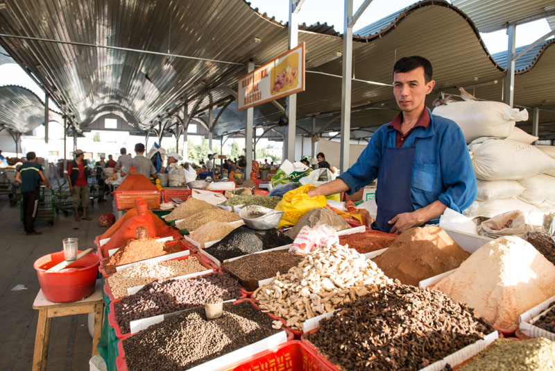 Usbekistan, Uzbekistan, Taschkent, Tashkent, Chorsu-Bazaar, Basar, Tschorsu, Markt, Seidenstraße, Reiseberichte, www.wo-der-pfeffer-waechst.de