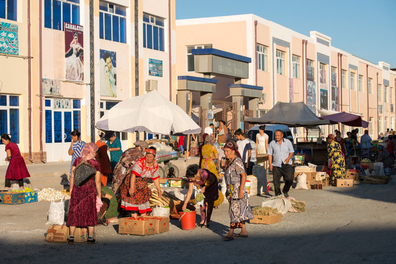 Chiwa, Khiva, Chiva, Xiva, Usbekistan, Uzbekistan, Osttor, Markt, market, Seidenstraße, Reiseberichte, www.wo-der-pfeffer-waechst.de