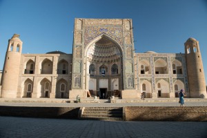 Buchara, Bukhara, Buxoro, Reisen, entlang der, Seidenstraße, Usbekistan, Zentralasien, Ulug-Beg-Medresse, Madrasa, Reiseberichte, www.wo-der-pfeffer-waechst.de