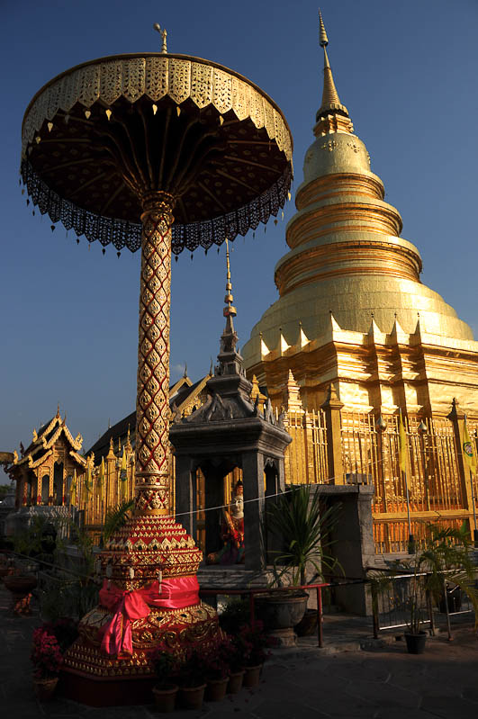 Lamphun, Wat Phra That Haripunchai, Chiang Mai, Nordthailand, buddhistischer Tempel, Reisetipps, Reisen mit Kindern, Babys, Kleinkindern, Elternzeit, Asien, Reiseberichte, Reiseblogger, www.wo-der-pfeffer-waechst.de