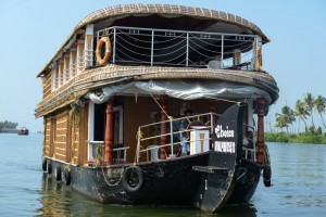 Übernachten auf dem Hausboot, house boat, Reisbarke, Reisboot, Kettuvalam, Backwaters-Tour, Kerala, Südindien, Kuttanad, Alappuzha, Alleppey, Reisetipps, Reisen mit Kindern, Rundreisen, Asien, Reiseberichte, Reiseblogger, www.wo-der-pfeffer-waechst.de