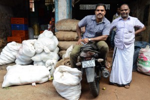 Ernakulam, Market road, Märkte, Kochi, Cochin, Südindien, Kerala, Reisetipps, Reisen mit Kindern, Rundreisen, Südasien, Reiseberichte, Reiseblogger, www.wo-der-pfeffer-waechst.de