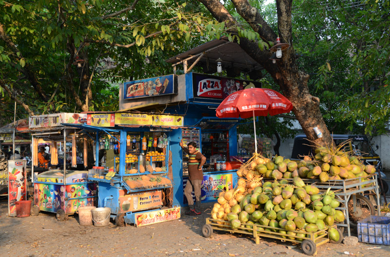 Getränkestand, Imbiss, Fort Kochi, Cochin, Südindien, Kerala, Reisetipps, Reisen mit Kindern, Rundreisen, Südasien, Reiseberichte, Reiseblogger, www.wo-der-pfeffer-waechst.de