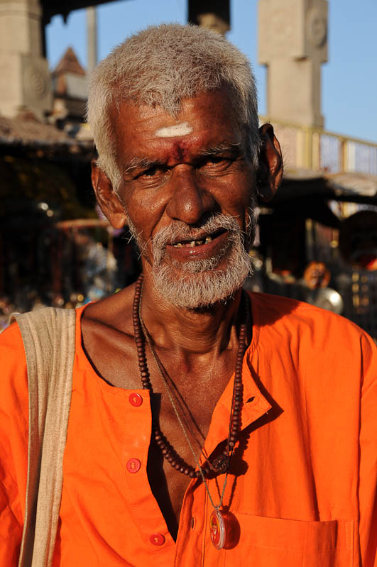 Tiruvannamalai, Arunachaleswar-Tempel, indischer Mann, Tamil Nadu, Tempeltour, Südindien, Reisetipps, Rundreisen, Asien, Reiseberichte, Reiseblogger, www.wo-der-pfeffer-waechst.de