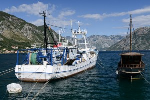 Bucht von Kotor, Montenegro, Boka Bay, Schiffe, Reisetipps, Rundreisen, Europa, Reiseberichte, Reisen mit Kindern, Reiseblogger, www.wo-der-pfeffer-waechst.de