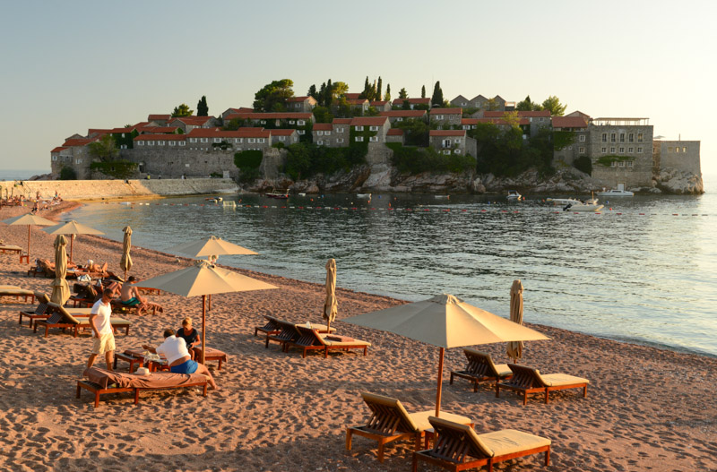 Sveti Stefan, Sveti Stefan Beach, Hotel, Resort, Insel, Island, Montenegro, Boka Bay, Reisetipps, Rundreisen, Europa, Reiseberichte, Reisen mit Kindern, Reiseblogger, www.wo-der-pfeffer-waechst.de