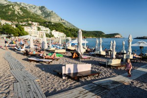 Sveti Stefan, Sveti Stefan Beach, Insel, Island, Montenegro, Reisetipps, Rundreisen, Europa, Reiseberichte, Reisen mit Kindern, Reiseblogger, www.wo-der-pfeffer-waechst.de