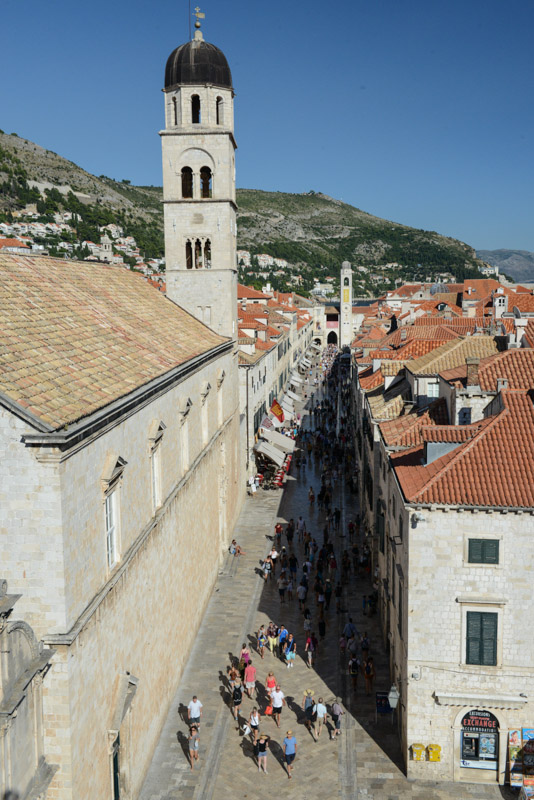 Dubrovnik, Kroatien, Croatia, Stradun, Flaniermeile, Straße, citytour, UNESCO-Weltkulturerbe, Adria, Städtetrip, Reisetipps, Rundreisen, Europa, Reiseberichte, Reisen mit Kindern, Reiseblogger, www.wo-der-pfeffer-waechst.de