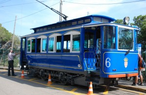 Barcelona, Tramvia Blau, historische Straßenbahn, Reise nach Barcelona, Städtetrip, Städtereise, Wochenende, Reisetipps, Urlaub, Spanien, Katalonien, Hauptstadt, Sehenswürdigkeiten, Reiseberichte, Blog, www.wo-der-pfeffer-waechst.de
