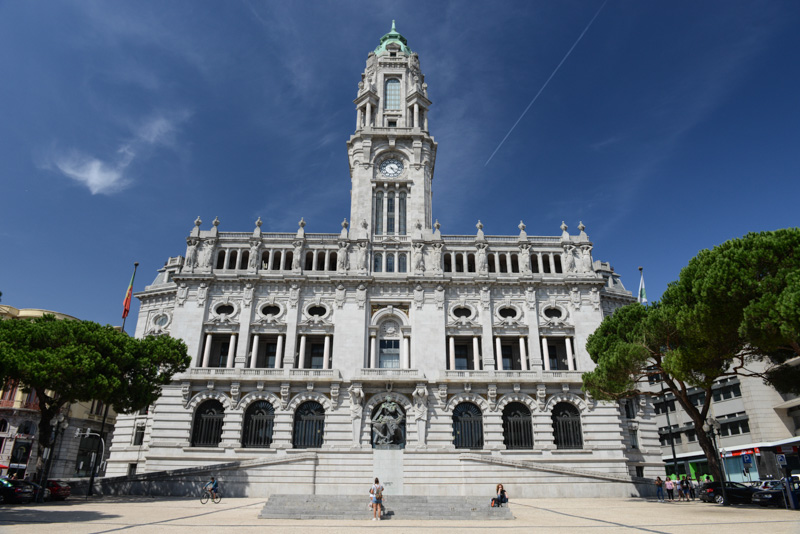 Porto, Portugal, Städtetrip, Rathaus, Avenida dos Aliados, Reisen mit Kindern, Sehenswürdigkeiten, Südeuropa, Bilder, Fotos, Reiseberichte, Sommerurlaub, www.wo-der-pfeffer-waechst.de