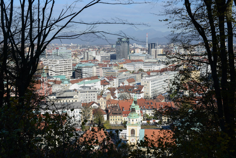 Ljubljana, Laibach, Slowenien, Slovenia, Balkan, Burg, Schloss, Ljubljanski Grad, Panoramablick, Julische Alpen, Besichtigung, Kurzurlaub, Reisen mit Kindern, Städtetrip, Sehenswürdigkeiten, Südosteuropa, Balkan, Bilder, Fotos, Reiseberichte, Herbsturlaub, Herbstferien, www.wo-der-pfeffer-waechst.de 