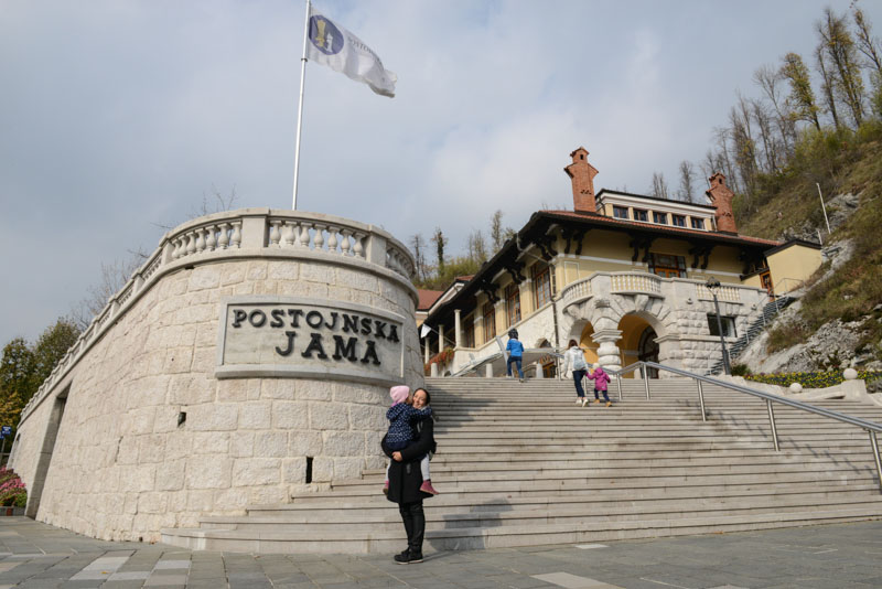 Postojna-Höhle, cave, Jama, Eintritt, Ticket, daytrip, Ausflug, Tagestour, Slowenien, Slovenia, Ausflug, Tagestour, Kurzurlaub, Reisen mit Kindern, Sehenswürdigkeiten, Südosteuropa, Balkan, Bilder, Fotos, Reiseberichte, Herbsturlaub, Herbstferien, www.wo-der-pfeffer-waechst.de