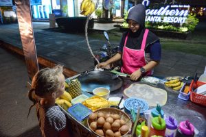 Koh Lanta, Beach Guide, Thailand, streetfood, Thai-Pancake, schöne Strände, Ausflüge, Schnorcheltouren, Reisetipps, Reisen mit Kindern, Babys, Kleinkindern, Elternzeit, Inselhüpfen, Andamanensee, Südthailand, Klong Dao Beach, Asien, Reiseberichte, Reiseblogger, www.wo-der-pfeffer-waechst.de