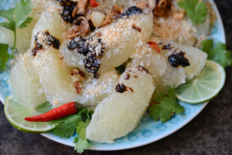 Thai-Pomelo-Salat, Yum Som-O, Yam Som-O, veganes Rezept, vegetarisches Rezept, Thailand, Asien, Kochen, Gerichte, Speisen, Essen, Zutaten, asiatische Küche, thailändische Küche, Zubereitung, Zutaten, Reise- und Food-Blog, www.wo-der-pfeffer-waechst.de