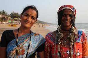 Anjuna Beach, Goa, Strandverkäuferinnen, Strand, Strände, Indien, India, Reiseberichte, Südasien, Bilder, Fotos, www.wo-der-pfeffer-waechst.de