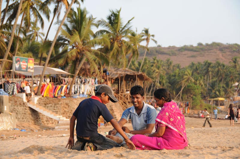 Anjuna Beach, Goa, Strand, Strände, indische Familie, Indien, India, Reiseberichte, Südasien, Bilder, Fotos, www.wo-der-pfeffer-waechst.de