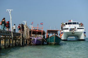 Koh Rong Samloem, Koh Rong Sanloem, jetty, Saracen Bay, ferry ticket, Fähre, Sihanouville, Kambodscha, Inseln, Cambodia, Südostasien, Bilder, Fotos, Reiseberichte, www.wo-der-pfeffer-waechst.de
