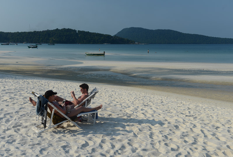 Koh Rong Samloem, Koh Rong Sanloem, Saracen Bay, Beach, weißer Sand, Strand, Strände Kambodscha, Inseln, Wasserschaukel, Cambodia, Südostasien, Bilder, Fotos, Reiseberichte, www.wo-der-pfeffer-waechst.de