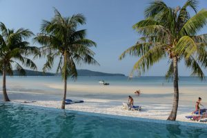 Koh Rong Samloem, Koh Rong Sanloem, Saracen Bay, The One Resort, Swimming Pool, Booking, AC-Room, Accommodation, Guesthouse, Reservation, Beach Front Bungalow, Kambodscha, Inseln, Cambodia, Südostasien, Bilder, Fotos, Reiseberichte, www.wo-der-pfeffer-waechst.de