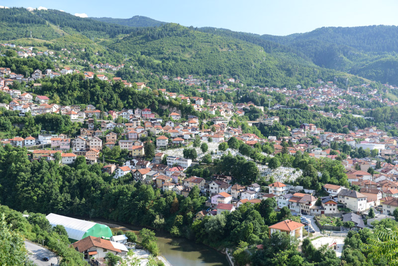 Blick von der Gelben Festung auf Sarajevo, Bosnien-Herzegowina, Hauptstadt, Reisebericht, Sehenswürdigkeiten, Ausflüge, Reisetipps, Südosteuropa, Sommerferien, Sommerurlaub, Balkan, Bilder, Foto: Heiko Meyer, www.wo-der-pfeffer-waechst.de