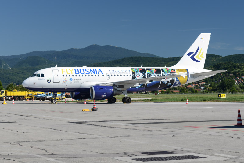 FlyBosnia, Airline, Fluggesellschaft, Flugafen Sarajevo, Airport, SJJ, Anreise, Weiterreise, Bosnien-Herzegowina, Hauptstadt, Reisebericht, Reisetipps, Südosteuropa, Balkan, Bilder, Foto: Heiko Meyer, www.wo-der-pfeffer-waechst.de