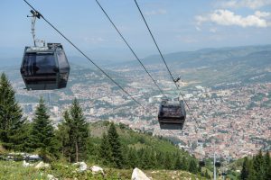Sarajevo, Seilbahn, Trebević, Hausberg, cable car, Bosnien-Herzegowina, Hauptstadt, Reisebericht, Sehenswürdigkeiten, Ausflüge, Reisetipps, Südosteuropa, Sommerferien, Sommerurlaub, Balkan, Bilder, Fotos www.wo-der-pfeffer-waechst.de