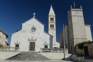 Supetar, Altstadt, Kirche des heiligen Lukas, Brač, Brac, Insel, Kroatien, kroatische Inseln, Reisebericht, Reisen mit Kindern, Reisetipps, Südosteuropa, Sommerferien, Sommerurlaub, Balkan, Bilder, Fotos www.wo-der-pfeffer-waechst.de