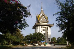 Killing Fields, Kambodscha, Choeung Ek, die Roten Khmer, Pol Pot, Phnom Penh, Reisebericht, Kambodscha, Hauptstadt, Cambodia, Stupa, Reisetipps, Sehenswürdigkeiten, Backpacking, Südostasien, Bilder, Foto: Heiko Meyer, www.wo-der-pfeffer-waechst.de