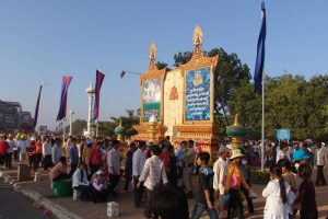 Promenade Mekong, Bon Om Tuk, Wasserfestival, Phnom Penh, Reisebericht, Kambodscha, Hauptstadt, Water Festival, Cambodia, Reisetipps, Sehenswürdigkeiten, Südostasien, Bilder, Foto: Heiko Meyer, www.wo-der-pfeffer-waechst.de