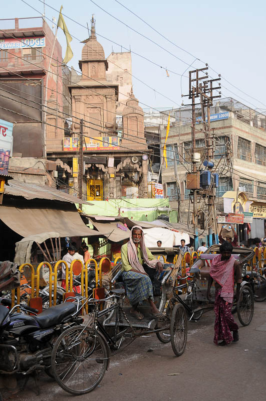 Varanasi, Marktviertel, Chowk, Fahrradrikscha, Rikscha-Fahrer, Rikscha-Wallah, Indien, Reisebericht, Südasien, Nordindien, Bilder, Foto: Heiko Meyer, www.wo-der-pfeffer-waechst.de