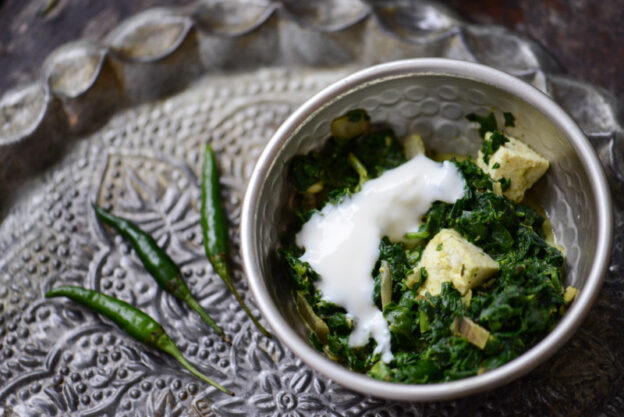 Rezept für Palak Paneer: Indischer Klassiker aus Spinat und Frischkäse ...