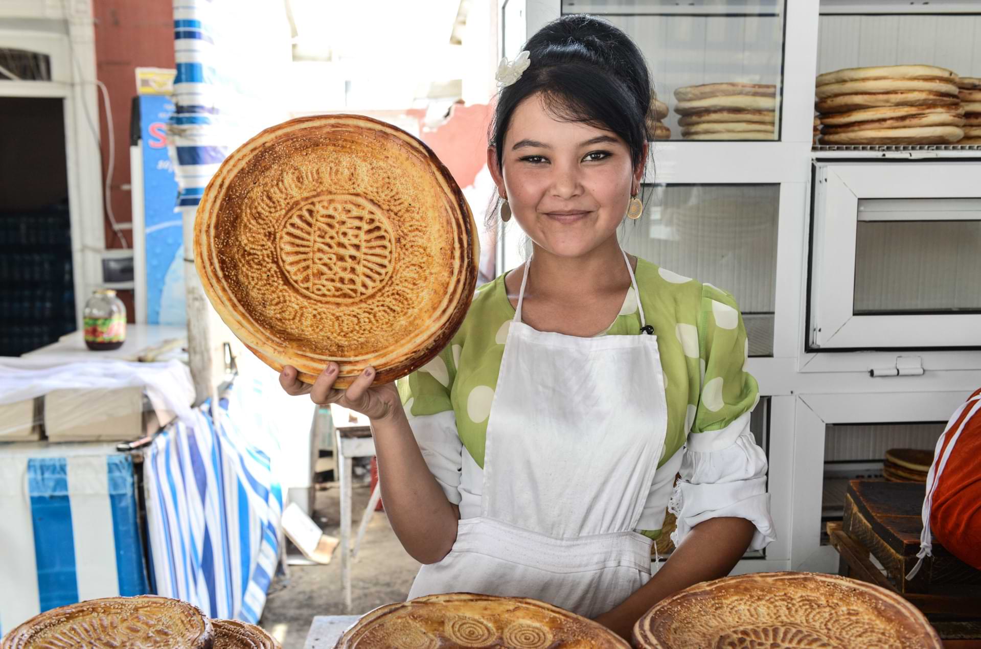 Fergana-Tal, Ferghana-Tal, valley, Basare, Markt, Reisen, entlang der, Seidenstraße, Usbekistan, Zentralasien, Reiseberichte, usbekisches Brot, Non, www.wo-der-pfeffer-waechst.de