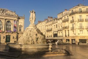 Montpellier, Südfrankreich, France, Place de la Comédie, Oper, Opéra Comédie, Brunnen der drei Grazien, Les trois graces, Reisebericht, mit Kind, Kinder, Städtetrip, Städtereise, Urlaub, Reisetipps, Reiseblogger, www.wo-der-pfeffer-waechst.de