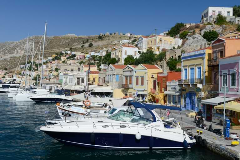 Symi, Altstadt, Galios, Motorboot, Reisebericht, Griechenland, Inselhüpfen, Dodekanes, Foto: Heiko Meyer