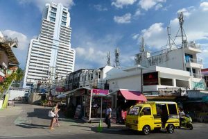 Patong, Phuket, Thailand, Hochhaus