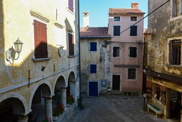 Bergdorf, Grožnjan, Stadtloggia, Istrien, Reisebericht