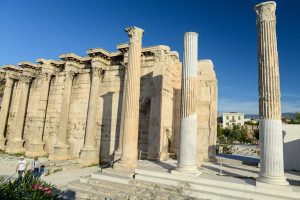 Hadriansbibliothek, Athen, Reisebericht, Säulen
