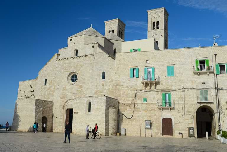Molfetta, Dom, Duomo Vecchio di San Corrado, Roadtrip, Apulien, Reisebericht