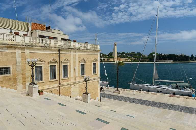 Brindisi, Treppe, Via Apia, Hafen, Salento, Reisebericht, Apulien, Italien, Blog