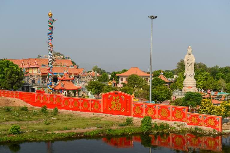 Guan-Yin-Tempel, Kanchanaburi, Reisebericht, Thailand