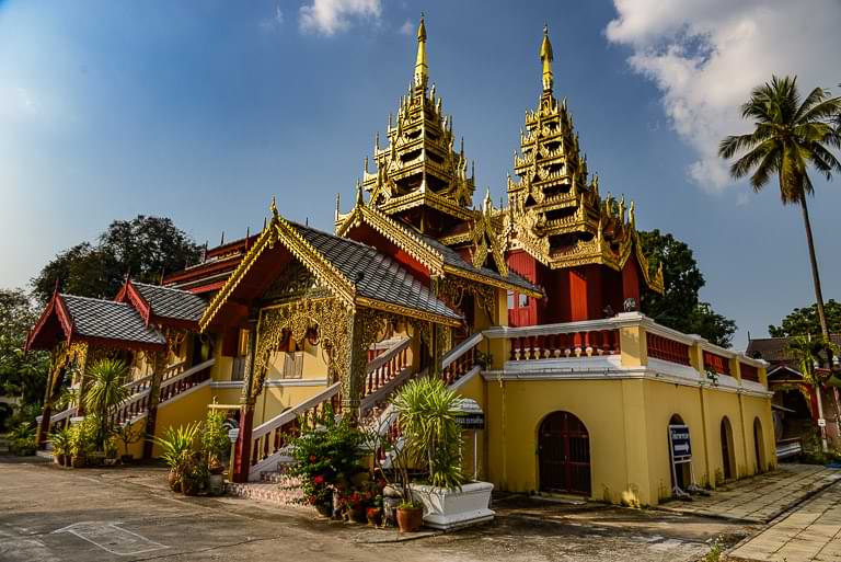Wat Sichum, Lampang, Sehenswürdigkeiten, größter Tempel im burmesischen Stil in Thailand